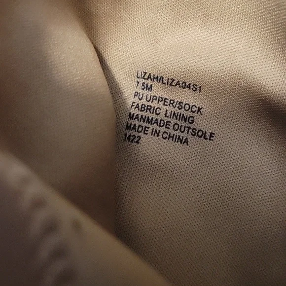 New With Box. Steve Madden Camel Color Lizah Tall Boots With Heel - Picture 8 of 10